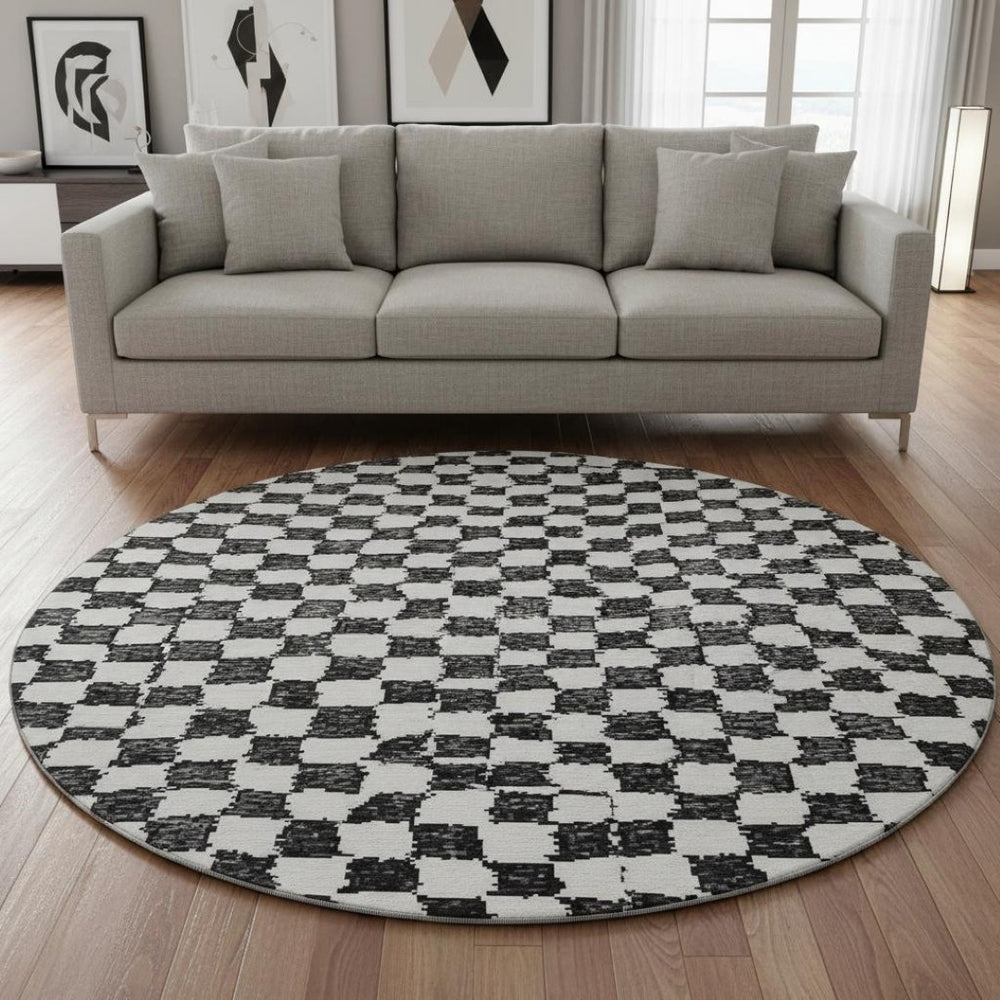 HomeRoots 8' X 10' Black & Ivory Geometric Area Rug - Washable, UV-Protected, Durable for High-Traffic Spaces 709370