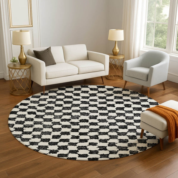 HomeRoots 8' X 10' Black & Ivory Geometric Area Rug - Washable, UV-Protected, Durable for High-Traffic Spaces 709370