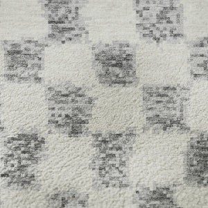 HomeRoots 8' X 10' Gray and Ivory Geometric Washable Area Rug - Stain Resistant with UV Protection for Family Spaces 709388