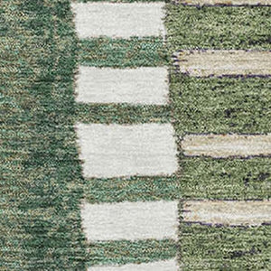 HomeRoots 8' Olive Green Beige & Ivory Geometric Washable Round Rug - UV Protected, Durable & Easy Care! 709471