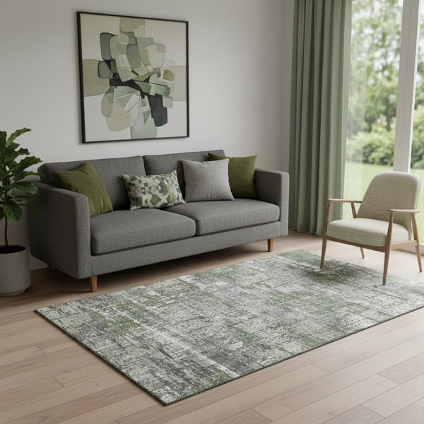 HomeRoots 8' Olive Green Geometric Round Rug - Washable, UV Protected, Stain Resistant for Family Spaces 709723