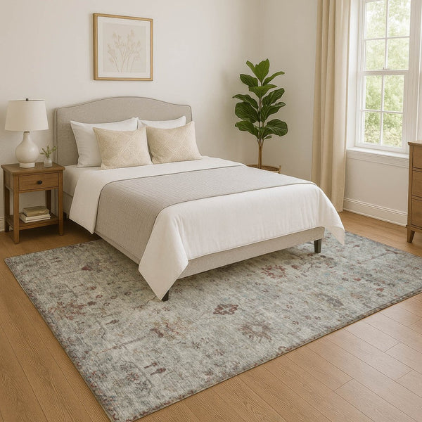 HomeRoots 8' Gray Copper Silver Oriental Washable Round Rug - UV Protected, Stain Resistant & Easy Care 709771
