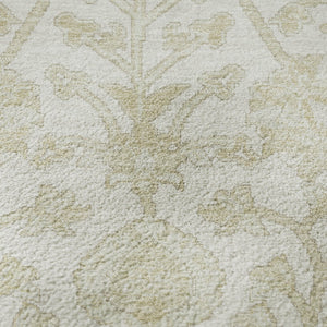 HomeRoots 8' Elegant Ivory and Beige Floral Washable Round Rug - Stain Resistant, UV Protected, Non-Slip Design 709783