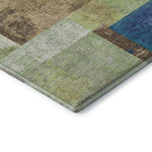 HomeRoots 8' Blue Green Beige Geometric Washable Round Rug - UV Protected, Stain Resistant, Durable Design 709795