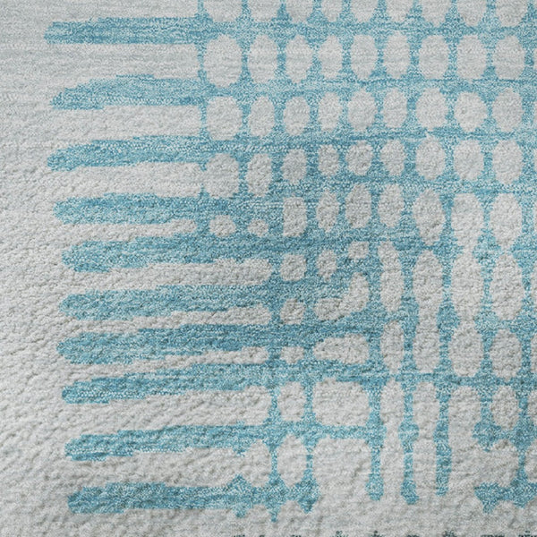 HomeRoots 8' Aqua Teal & Ivory Geometric Round Rug - Washable, UV Protected, Durable for Stylish Spaces 709845