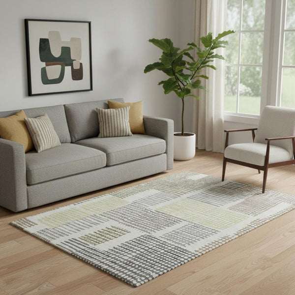 HomeRoots 8' Sand Brown and Ivory Geometric Round Rug - Washable, UV Protected, Stain Resistant for Busy Homes 709851