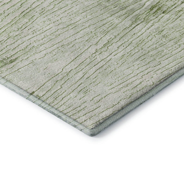 HomeRoots 8' Artichoke Green Striped Washable Round Rug - UV Protected, Stain Resistant & Easy Care for Homes 710013