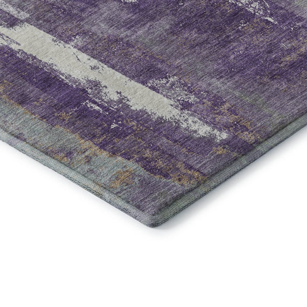HomeRoots 8' Purple And Ivory Washable Round Rug - Durable, Stain Resistant, UV Protected for Modern Spaces 710109