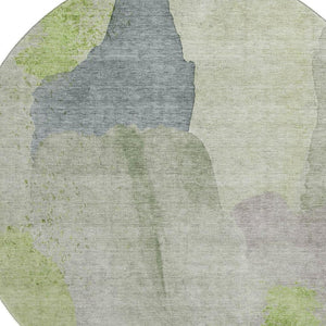 HomeRoots 8' X 10' Stylish Artichoke Green Abstract Area Rug - Washable, UV-Protected & Perfect for Homes! 710164