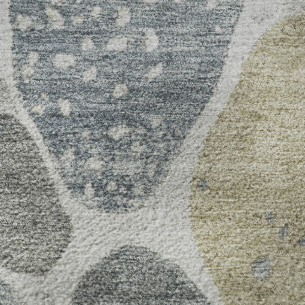 HomeRoots 8' X 10' Washable Geometric Area Rug in Pewter Beige & Gray with UV Protection for High-Traffic Spaces 710368