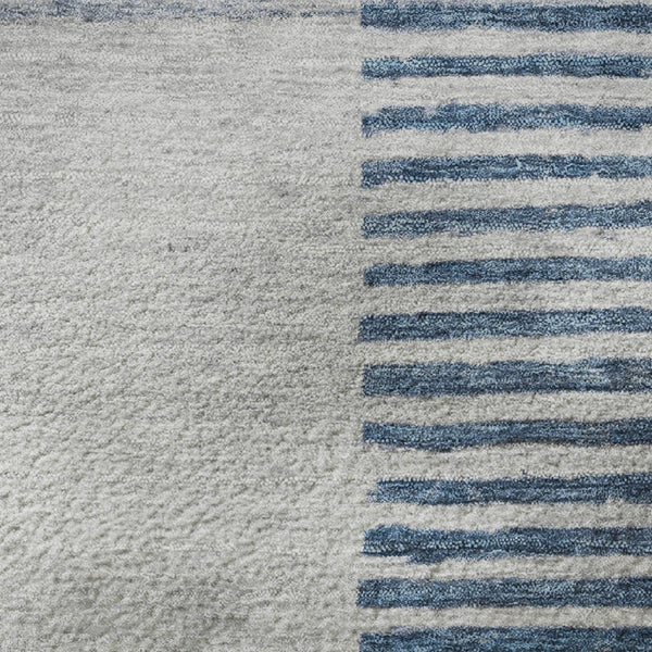 HomeRoots 8' Contemporary Geometric Washable Round Rug in Denim Blue, Ivory & Gray with UV Protection 710607
