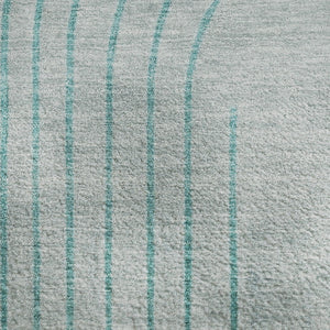 HomeRoots 8' Teal and Beige Geometric Washable Round Rug - Durable, UV-Protected, Pet-Friendly Design! 710661
