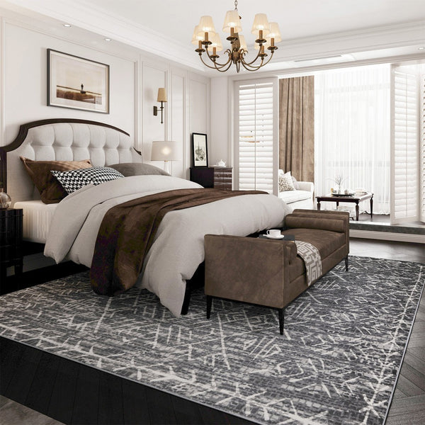 HomeRoots 8' X 10' Green & Off-White Tribal Distressed Area Rug - Durable, Stylish, Low-Maintenance for Any Room 710667