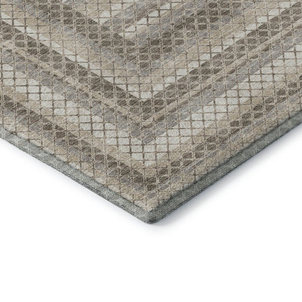 HomeRoots 8' X 10' Geometric Washable Area Rug in Taupe, Ivory & Gray – UV Protected, Stain-Resistant Design! 710895