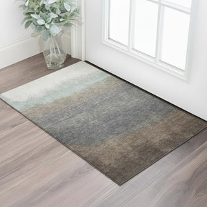 HomeRoots 5' X 8' Ombre Area Rug in Brown, Gray & Silver - Washable, UV-Protected, Durable for Homes with Kids & Pets 710911