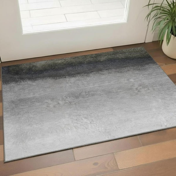 HomeRoots 5' Modern Silver Gray to Black Ombre Area Rug - Washable, UV Protected, Ideal for High-Traffic Rooms 710953