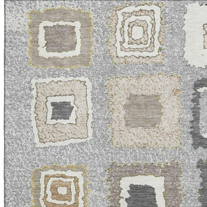 HomeRoots 5' X 8' Gray Ivory Beige Geometric Area Rug - Washable, UV Protected, Non-Slip, Pet-Friendly Design 710995