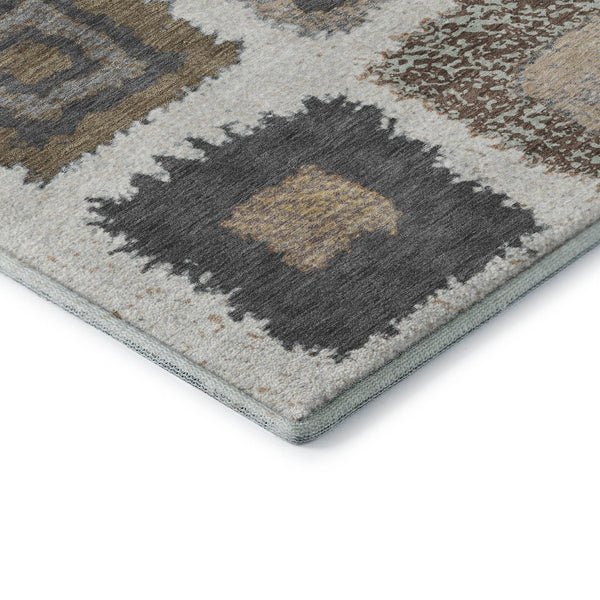 HomeRoots 8' Modern Geometric Washable Round Rug in Ivory, Gray & Brown - UV Protected, Non-Slip & Stain Resistant 711002