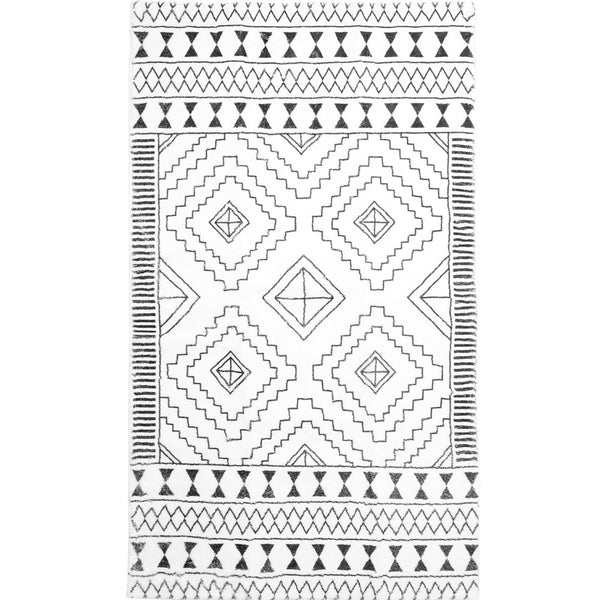 HomeRoots 8' X 10' Black and White Moroccan Area Rug - Stylish, Washable, Stain-Resistant for High-Traffic Spaces Geometric Diamonds Retangle 8' x 10' 711960
