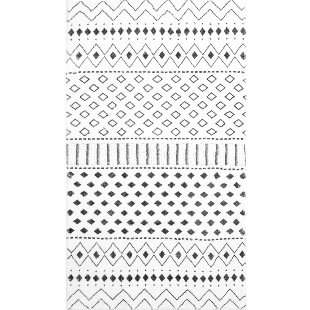 HomeRoots 8' X 10' Black and White Moroccan Area Rug - Stylish, Washable, Stain-Resistant for High-Traffic Spaces Modern Stripes Retangle 8' x 10' 711961
