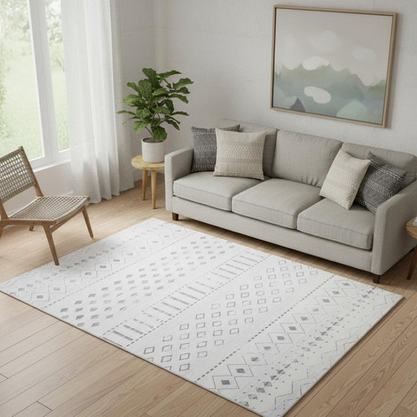 HomeRoots 6' Contemporary Off-White and Gray Geometric Area Rug - Durable, Washable, Perfect for Any Room 6' X 9' 711996