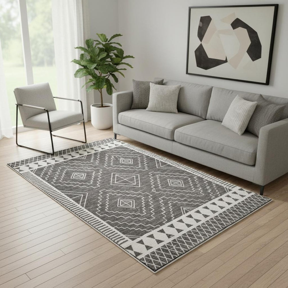 HomeRoots 8' Gray and White Geometric Distressed Area Rug - Stylish, Washable, Stain-Resistant for High Traffic Spaces 8' X 10' 712063