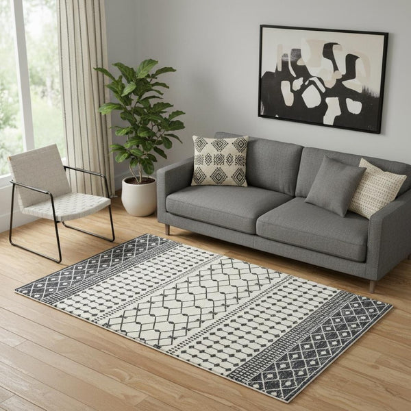 HomeRoots 8' Dark Gray and White Geometric Distressed Area Rug – Modern, Washable, Durable for Busy Homes 8' X 10' 712067