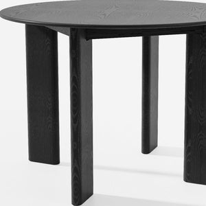 HomeRoots 42" Beige Solid Wood Round Top Dining Table – Elegant Oak Design for Versatile Dining & Workspace Use 712176