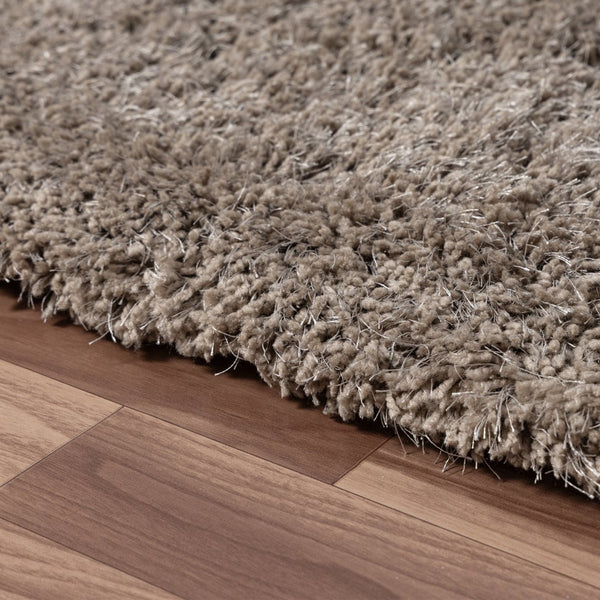 HomeRoots 5' X 7' Ivory Hand Loomed Area Rug - Luxurious, Stain-Resistant Comfort for Any Decor Style & Space 712659