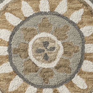 HomeRoots 6' Silver and Ivory Floral Hand-Tufted Wool Round Rug – Cozy Artisanal Charm for Your Home Décor 712708