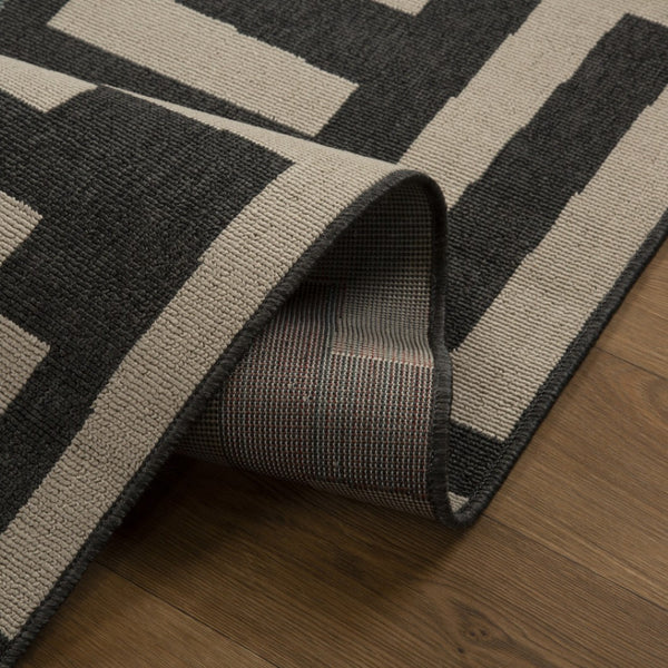 HomeRoots 5' Modern Black and Ivory Abstract Area Rug - Stain-Resistant, Durable, Perfect for High-Traffic Areas 712731