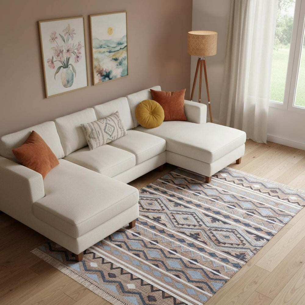 HomeRoots 6' X 9' Hand-Woven Jute Area Rug in Tan and Blue - Modern Geometric Design for Homes & Spaces 712737