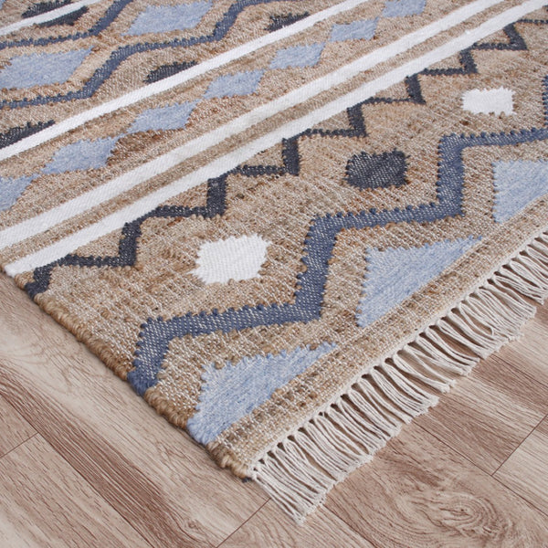 HomeRoots 6' X 9' Hand-Woven Jute Area Rug in Tan and Blue - Modern Geometric Design for Homes & Spaces 712737