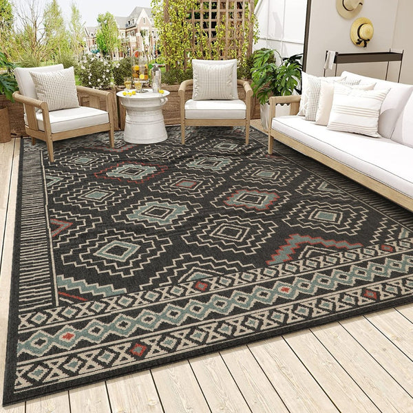 HomeRoots 5' X 7' Blue and Ivory Geometric Area Rug – Stylish, Durable, Stain-Resistant for High-Traffic Spaces 712749
