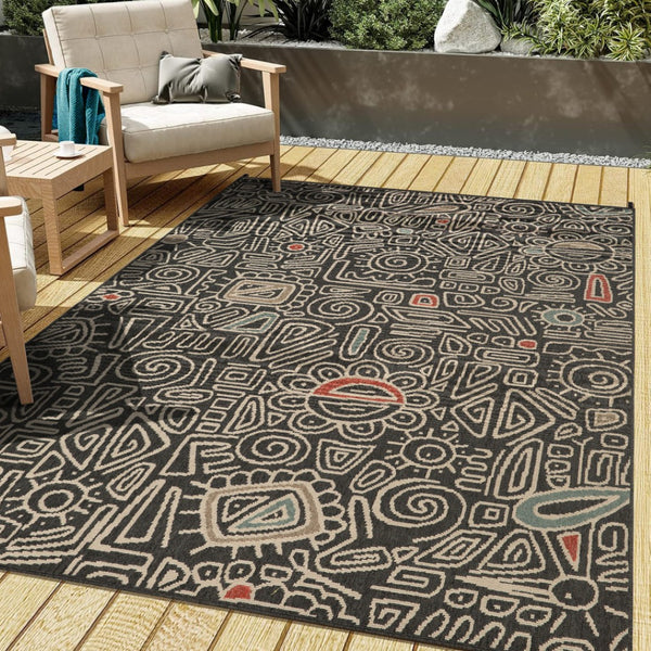 HomeRoots 8' Black and Beige Geometric Area Rug - Stylish, Durable Design for High-Traffic Spaces and Homes! 712759