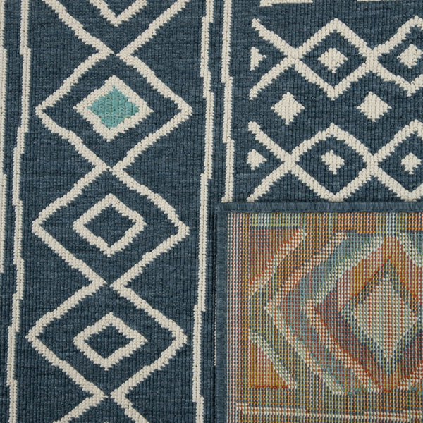 HomeRoots 5' Modern Blue and Ivory Geometric Area Rug - Durable, Stain-Resistant, Chic Design for Your Home 712767