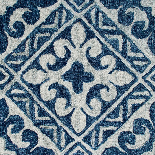 HomeRoots 9' X 12' Hand-Knotted White and Ivory Striped Area Rug - Elegant Comfort for Any Room Décor! 712816