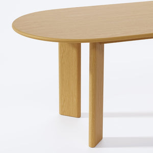 HomeRoots 66" Solid Oak Dining Table - Timeless Brown Oval Design for Stylish Dining, Entertaining & Workspace 712853