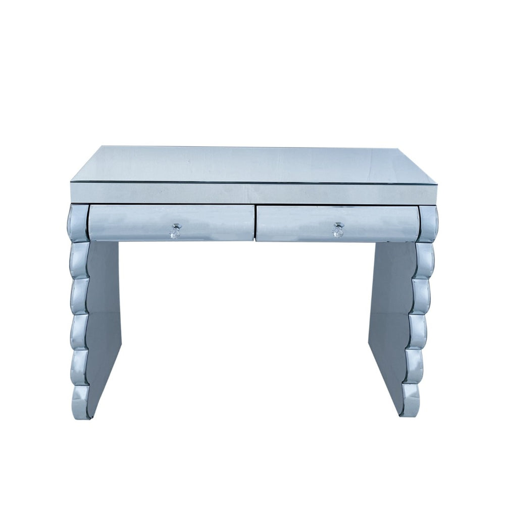HomeRoots 47" Stylish White Lighted Seven Drawer Dresser - Modern Storage Solution with Ample Space & Durability 714271