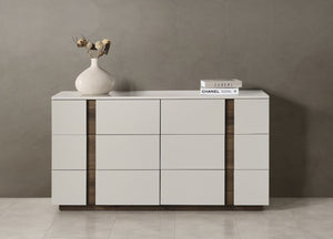 HomeRoots 57" Gray Wood Six Drawer Double Dresser - Stylish Storage Solution for Organized Bedrooms & Decor 714486