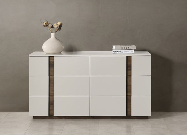 HomeRoots 57" Gray Wood Six Drawer Double Dresser - Stylish Storage Solution for Organized Bedrooms & Decor 714486