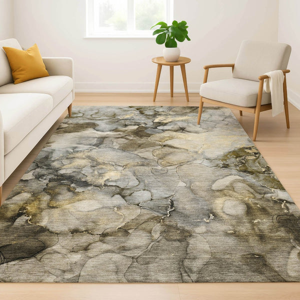 HomeRoots 8' Modern Pewter and Gold Abstract Washable Round Rug with UV Protection for High-Traffic Spaces 714754