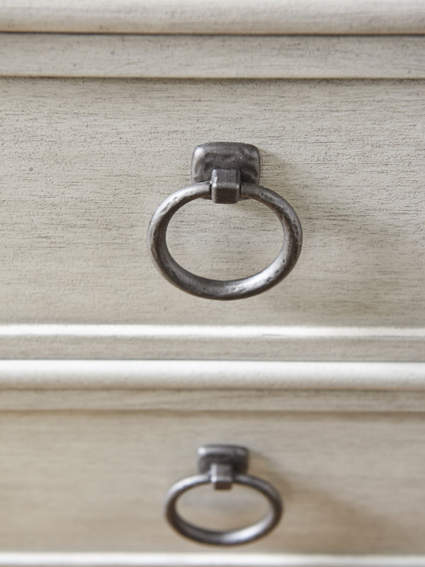 Lexington Cedarhurst Nightstand: Elegant Storage Solution With Custom Hardware And Graceful Turned Legs Oyster  714-621