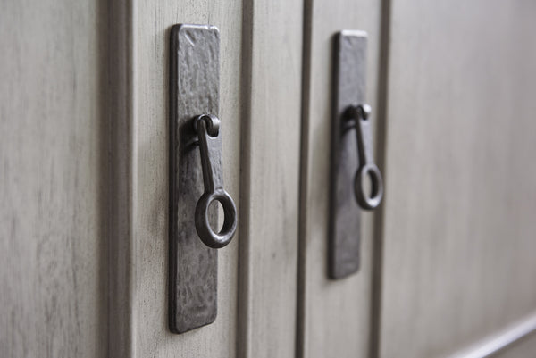 Lexington Oakdale Buffet - Elegant Transitional Design With Generous Storage And Sophisticated Oyster Finish Oyster  714-852