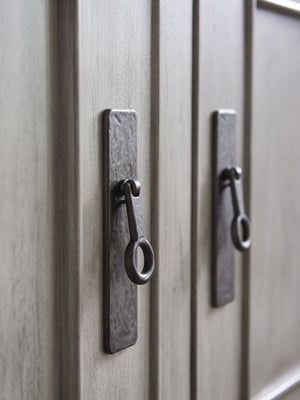 Lexington Oakdale Buffet - Elegant Transitional Design With Generous Storage And Sophisticated Oyster Finish Oyster  714-852