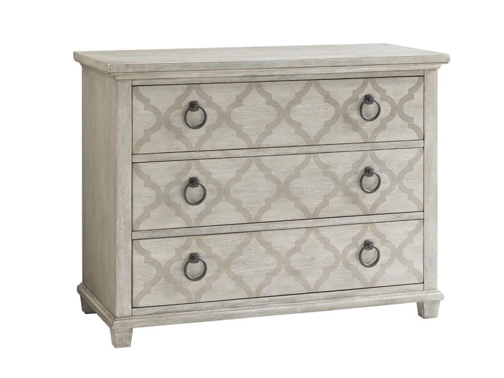 Lexington Brookhaven Hall Chest - Elegant Quatrefoil Design, Distressed Mahogany Finish, Perfect For Luxe Living Oyster  714-973