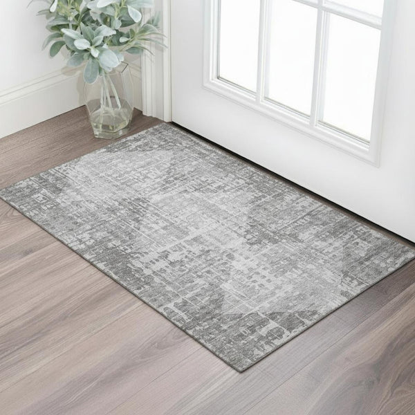 HomeRoots 5' X 8' Gray & Silver Geometric Area Rug – Stylish, Washable, UV-Protected for Modern Homes! 715005