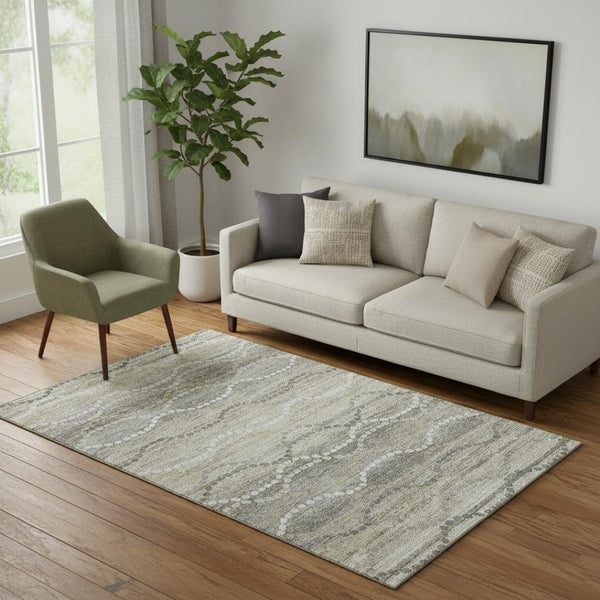 HomeRoots 8' Stylish Pewter and Ivory Abstract Round Rug - Washable, UV Protected, Perfect for High Traffic Areas 715288