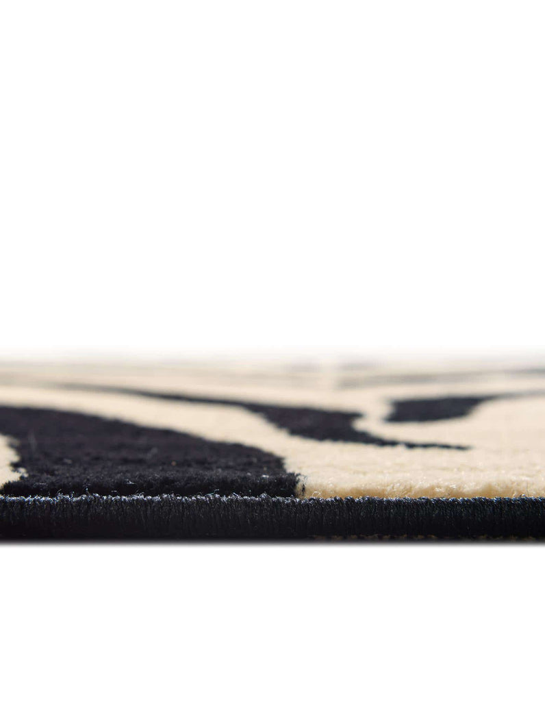 Wildlife Okapi Machine Made Animal Print Rug – English Elm