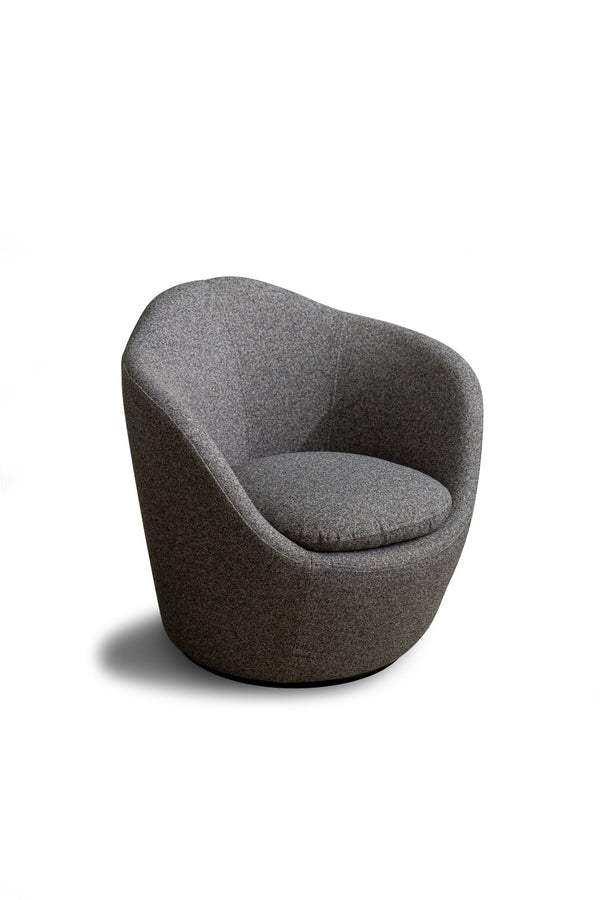 HomeRoots 32" Gray Lounge Chair - Modern Cotton Blend Fabric & Sturdy Metal Frame for Home or Office Use 716380